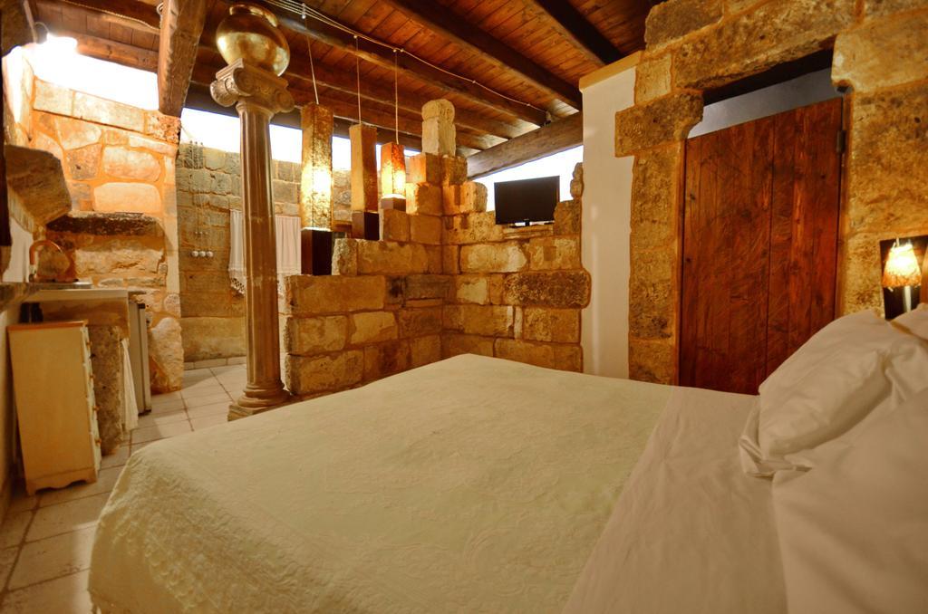 Felline In Bed&Breakfast Dimora Di Charme El Salento Luaran gambar