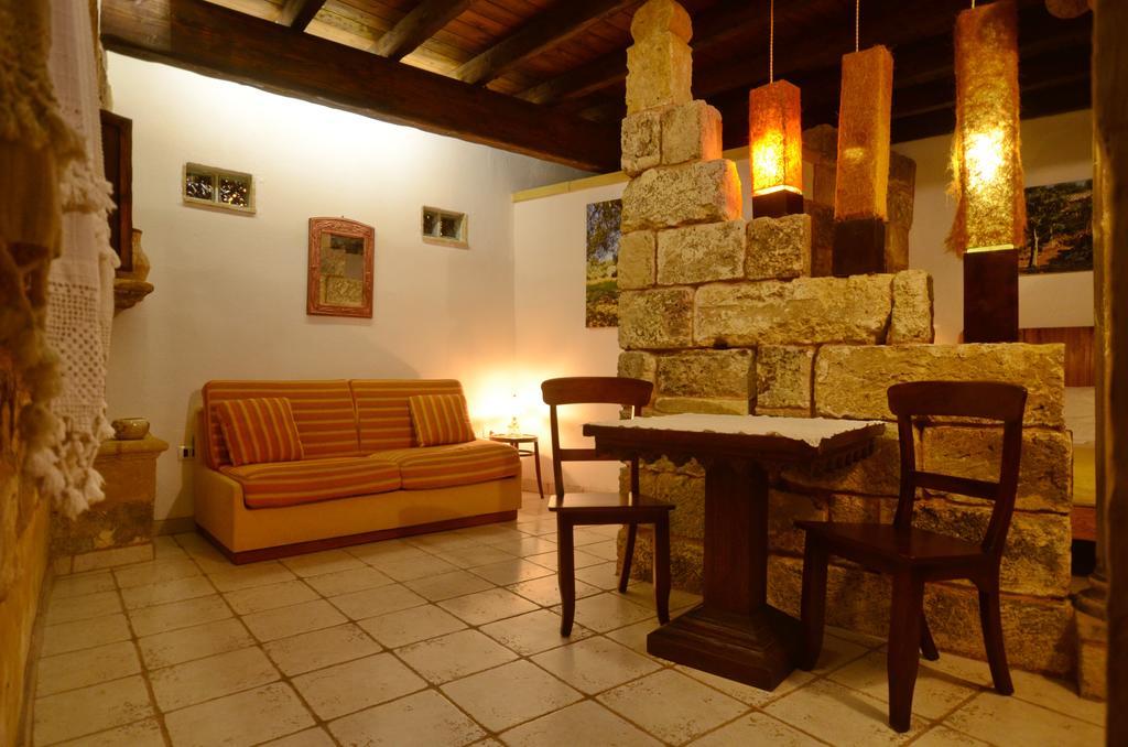 Felline In Bed&Breakfast Dimora Di Charme El Salento Luaran gambar