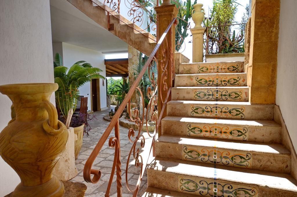 Felline In Bed&Breakfast Dimora Di Charme El Salento Luaran gambar