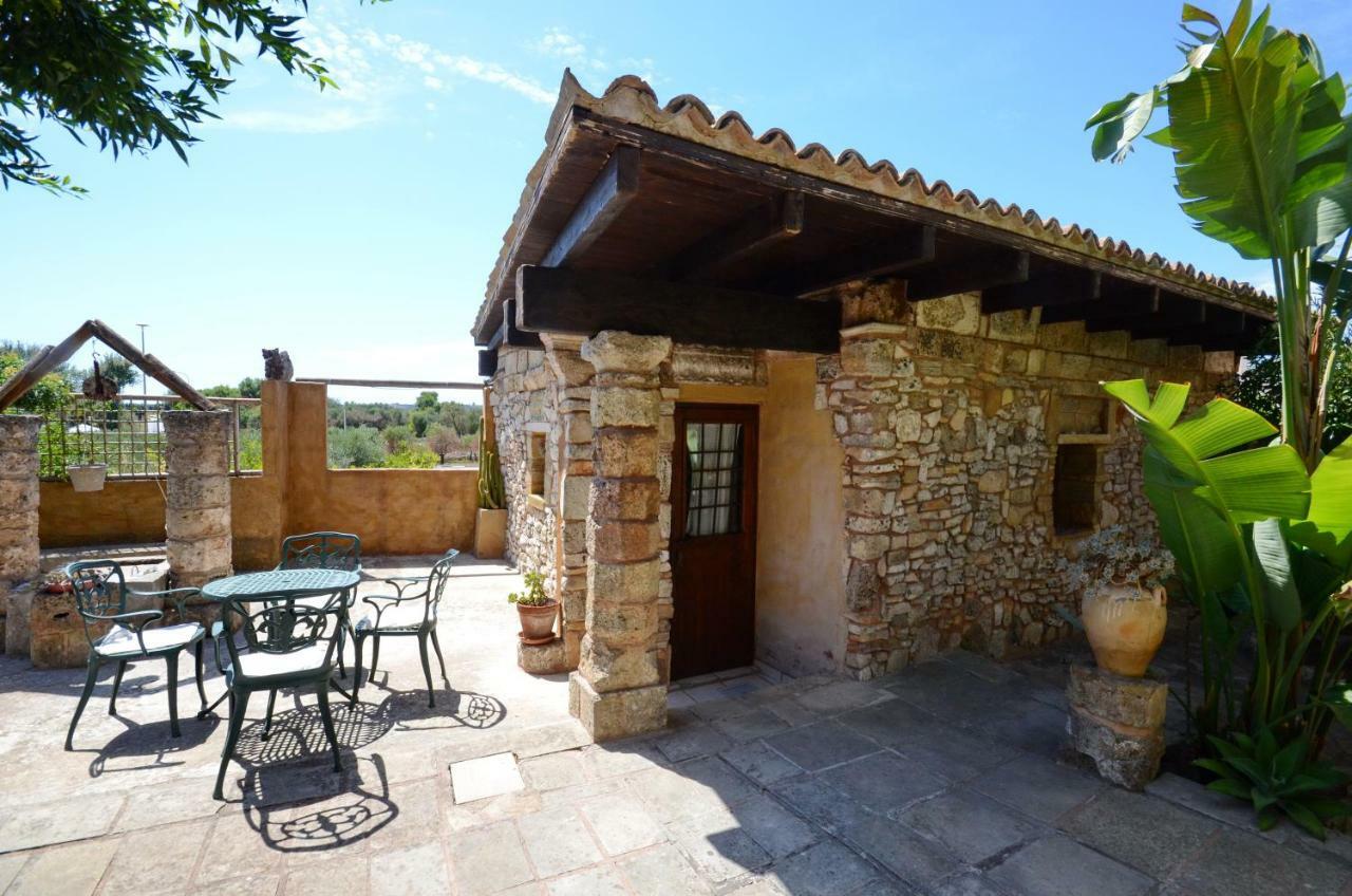 Felline In Bed&Breakfast Dimora Di Charme El Salento Luaran gambar